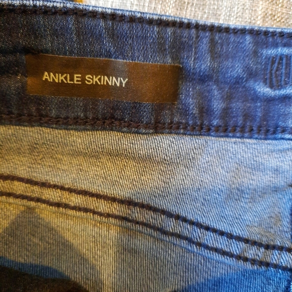 Kut From the Kloth Ankle Skinny Released Hem Jeans - Picture 2 of 10